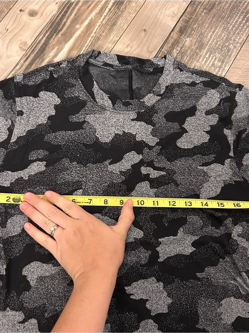 Lululemon Women’s Camo Top
